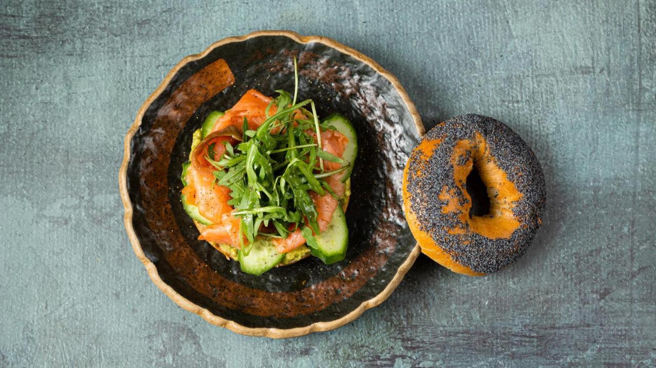 Hotel The Newel Psychiko Ateny Zewnętrze zdjęcie A bagel with lox and cream cheese