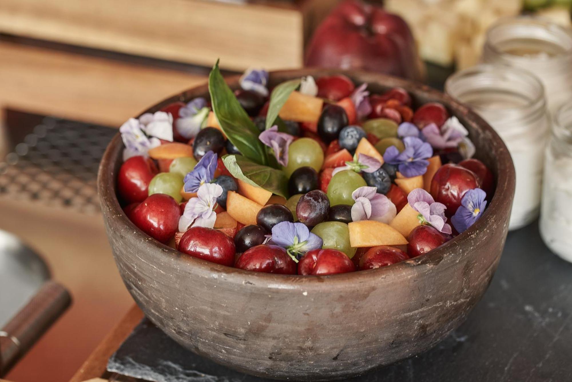 Hotel The Newel Psychiko Ateny Zewnętrze zdjęcie Fruit salad